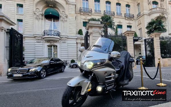 reservation taxi moto paris