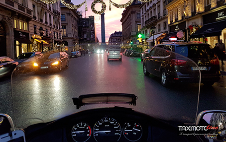deplacement nuit taxi moto à paris